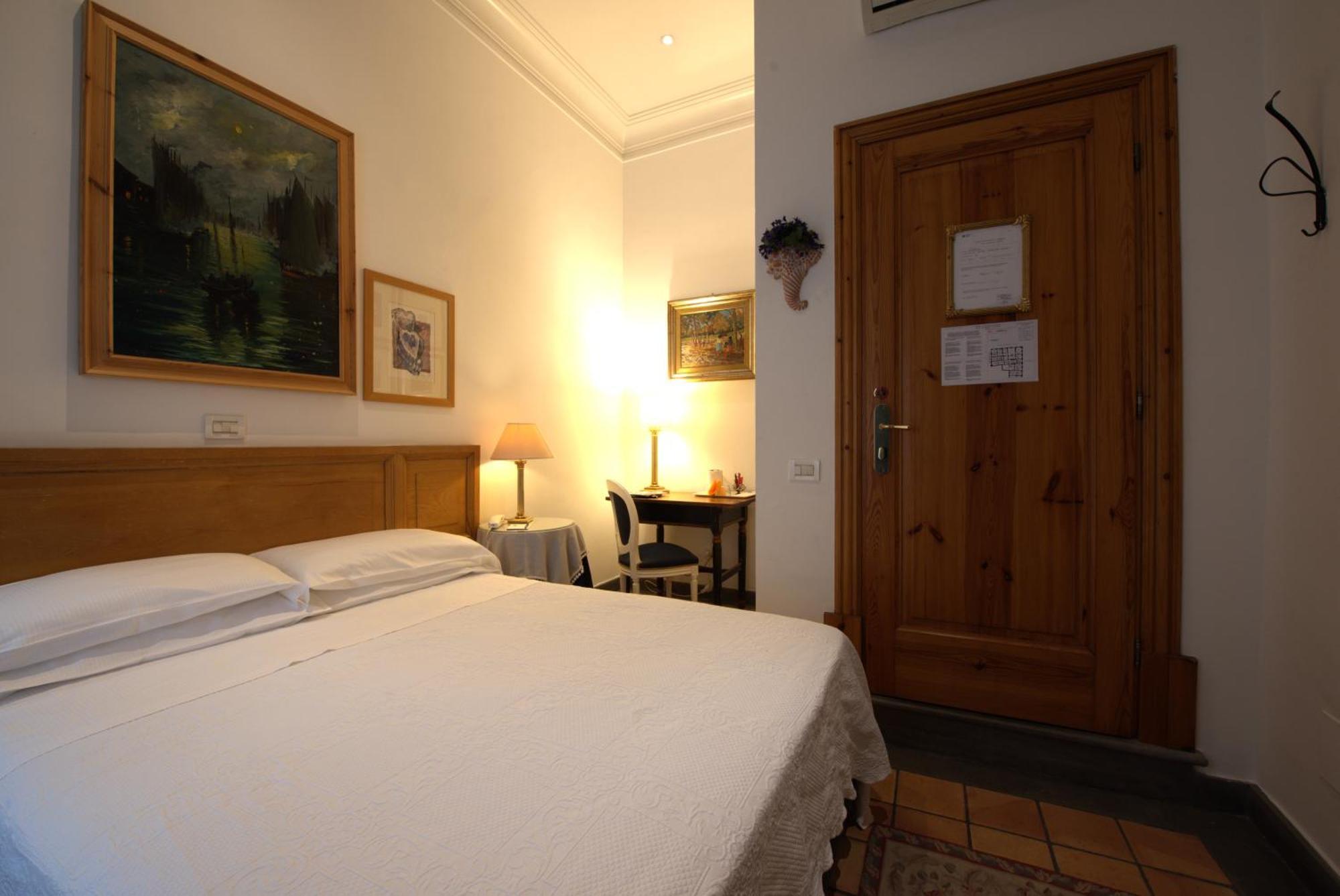 Hotel Locanda Cairoli Roma Exterior foto